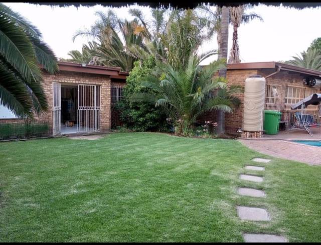 3 BEDROOM PROPERTY TO RENT IN PETERSFIELD